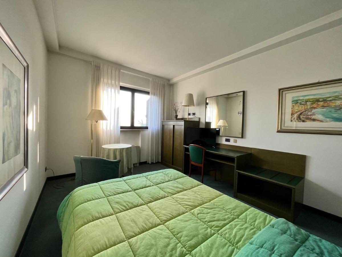 Hotel La Goletta บินาสโก ภายนอก รูปภาพ